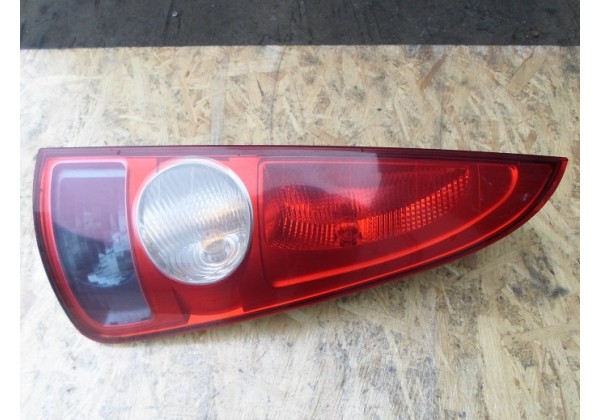 Ліхтар задній правий Renault Espace IV 2.2 dci, 8200027152
